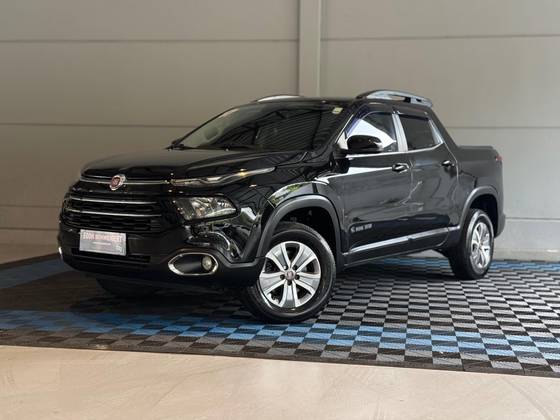 FIAT TORO 1.8 16V EVO FLEX FREEDOM AT6 FIAT TORO 1.8 16V EVO FLEX FREEDOM AT6